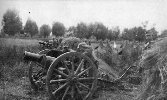Австрийская полевая артиллерия в Польше.jpg