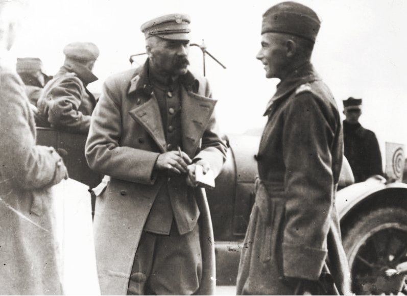 Pilsudski_and_Rydz-Smigly.jpg